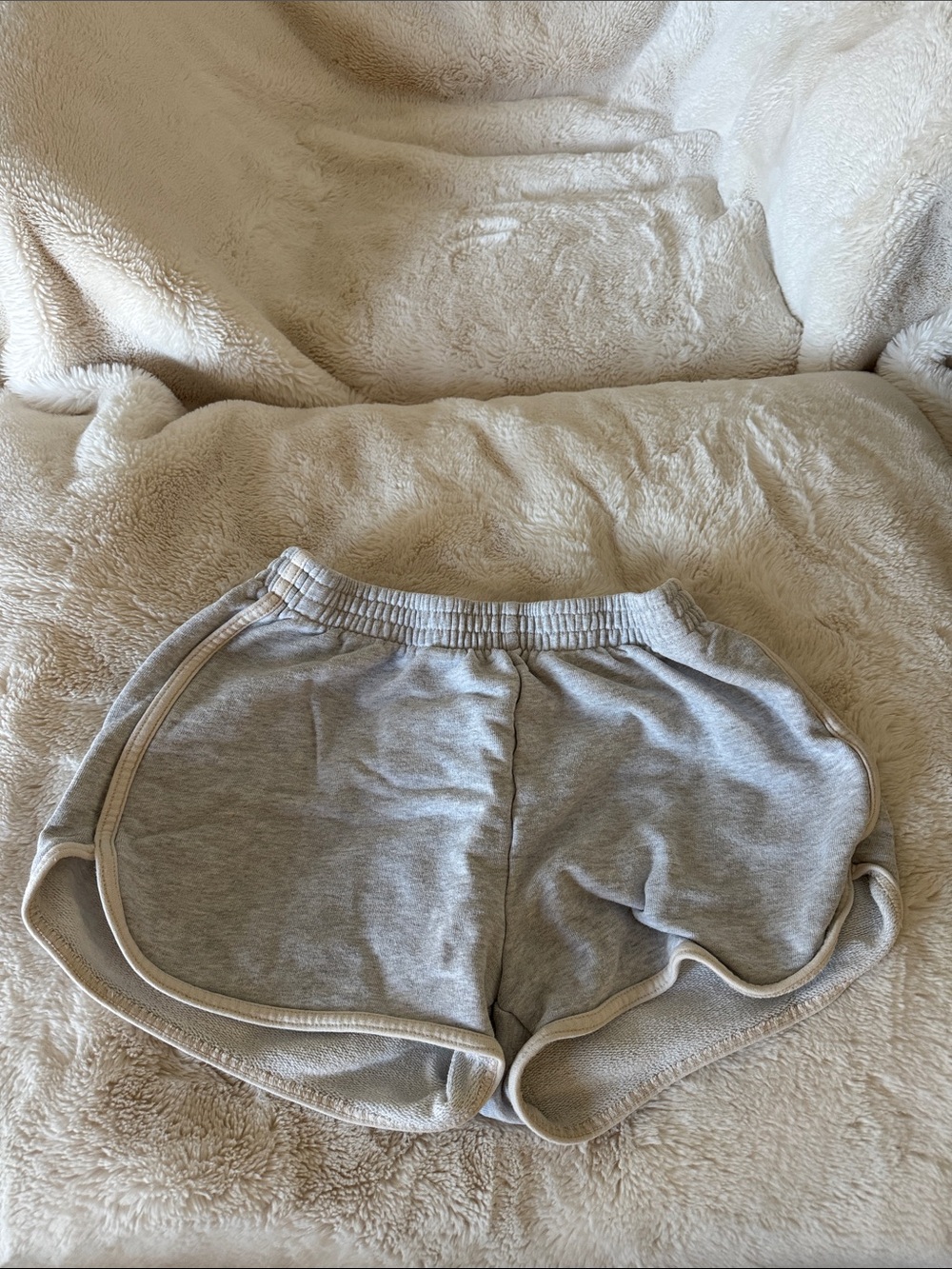 Women’s Gray Elastic-Waist Athletic Shorts with Contrast Trim